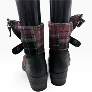 Muk Luk Plaid Flannel Zip Ankle Boots Women’s Size 7 thumbnail 4