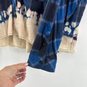 BDG‎ Urban Outfitters Rayne Flannel Boxy Cropped Button-down Shirt Blue Large thumbnail 6