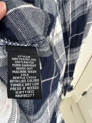 Sanctuary Women’s Navy & White Plaid Button-Up Roll Tab Shirt Size Large thumbnail 8