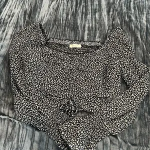 Women's Black and White Patterned Top Size L Size L thumbnail 1