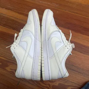 Pastel yellow Nike dunks thumbnail 5