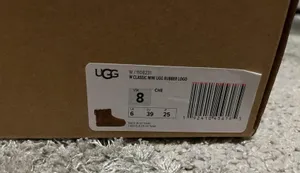 UGG Mini Boots thumbnail 4