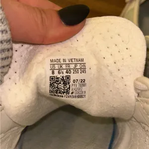 adidas Women's Cream and Mint Athletic Shoes thumbnail 5