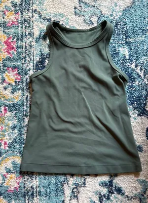 Lululemon Tank Top thumbnail 1