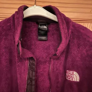 The North Face Women's Purple Jacket thumbnail 2