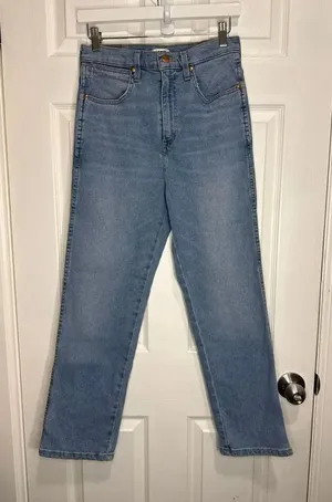 Wrangler heritage fit women’s jeans 29x28 thumbnail 1