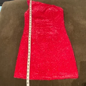 Women’s Sequined One Shoulder Short Pink Party or Prom Dress Size 4 thumbnail 10