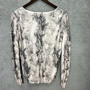 Vici‎ Top Womens Small Gray Snakeskin Animal Print Long Sleeve Lightweight Boho thumbnail 7