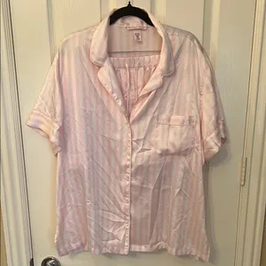 VICTORIA'S SECRET Signature Satin Short Pajama Set thumbnail 3