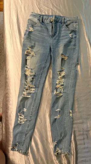American Eagle Jeans size 2 thumbnail 1