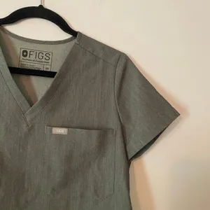 FIGS Graphite Gray Caterina One Pocket Scrub Top Uniform Nurse Doctor Women's XS thumbnail 4