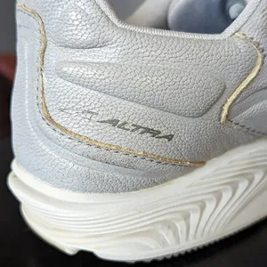 Altra Torin 5 Leather Shoes Gray Womens 7.5 Workout Gym Trail Running Sneakers thumbnail 8