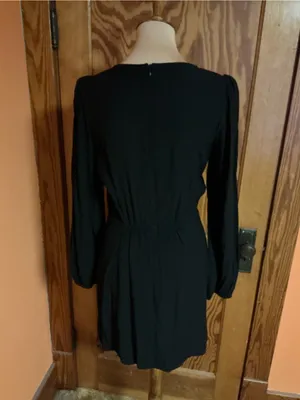 LucyParis Black Cutout Mini Dress Long Sleeve Side Twist Cocktail Party Size M thumbnail 14