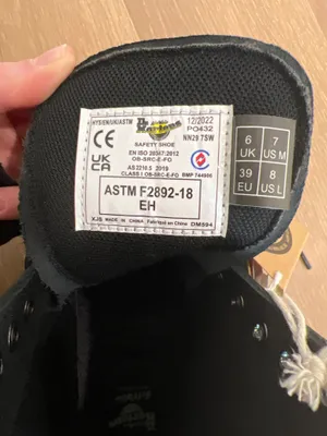 Dr. Martens thumbnail 6