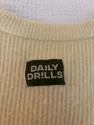 Daily Drills Cardigan 💛💛 thumbnail 3
