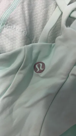 Lululemon Sports Bra Size 2 thumbnail 2