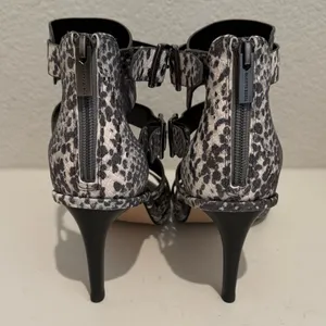 Vince Camuto Frenton Starlight Snake Print Cage Sandals Pewter Gray White 9 thumbnail 4