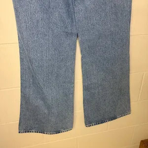 NWT Wrangler Bonnie 683 Loose Flare Jeans Women’s Size 27 32” Inseam Medium Wash thumbnail 9