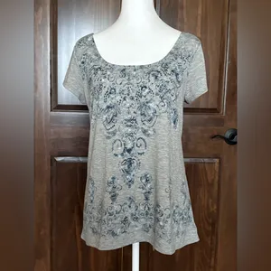 Maurices Gray Short Sleeve Blouse with Elegant Pattern thumbnail 2