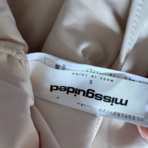 Missguided Beige One-Shoulder top thumbnail 6