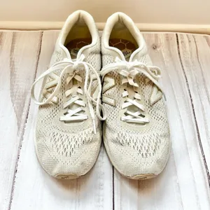 New Balance Fresh Foam Arishi V2 Champagne Gold Running Sneakers Size 8 thumbnail 2