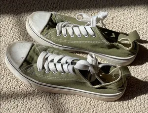 Rue 21 Olive Green Low-Top Canvas Sneakers thumbnail 1