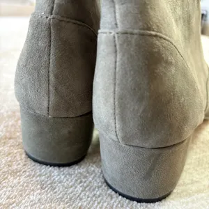 Botkier Lace Up Ankle Boots Women Olive Green Suede Buttons‎ Heeled Booties 6.5 thumbnail 5