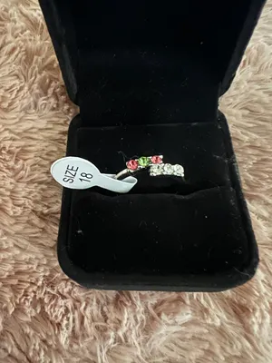 Women’s Gorgeous Sterling Silver Ring Size 18/8 US thumbnail 1