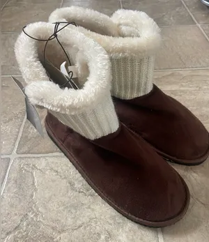 Cozy Brown and Cream Slipper Boots- Size 9 NWT thumbnail 1