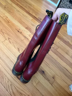 Dr. Martens Vintage 1B60 20-eye knee-high boots cherry smooth red oxblood Sz 9 Tall Lace-Up Leather Moto Combat Burgundy goth Rare thumbnail 5