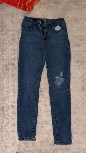 Levi’s 721 High-Rise Skinny thumbnail 1