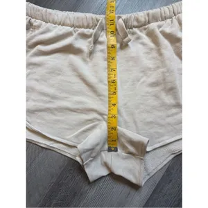 H&M Pull On Shorts Drawstring Elastic Waistband Medium Oatmeal Beige thumbnail 8