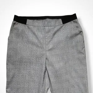 Uniqlo Smart Style Pants in Glen Check Plaid thumbnail 8