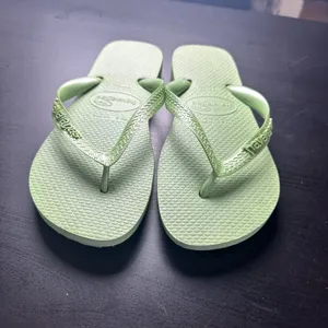 HAVAIANAS Lime Green Classic Flip Flops Size 6 thumbnail 7