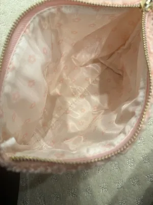 The Darling Effect Pink Sherpa “STUFF” Cosmetic Bag Plush Makeup Pouch NWT thumbnail 3