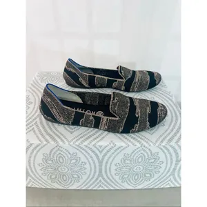 Rothy’s the almond loafer in black gold size 9 thumbnail 3