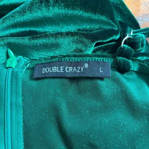 Double Crazy Juniors Sleeveless Green Velvet Short‎ Dress Size L Formal thumbnail 7