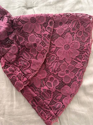 Floral Lace Bell-Sleeve Blouse in Maroon thumbnail 5