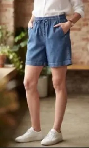 Vintage 90s Erika & Co. Cotton Chambray Shorts, High Waisted Drawstring (Size M) thumbnail 1