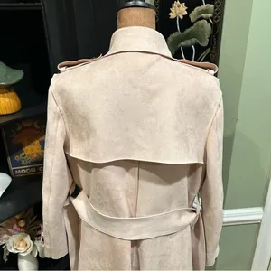 Few Moda New York Light Pink Faux Suede Trench Coat Size Medium thumbnail 8