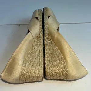 Lauren Ralph Lauren Cecilia Parchment Shantung‎ Espadrille Wedges Gold 9B Spain thumbnail 12