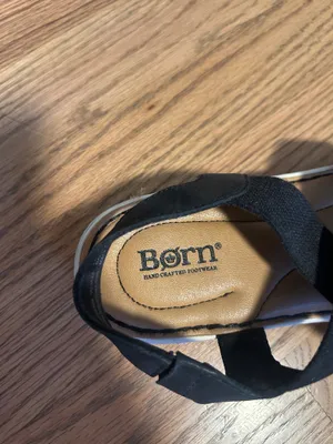 Born Black Strappy Sandals Size 9 thumbnail 6