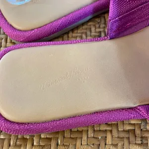 Universal thread pink double strap sandals size 6 thumbnail 3