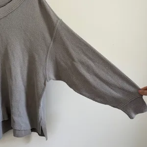 Aerie Wonder Textured V-Neck Sweater Size Medium Gray Ribbed Oversized thumbnail 5