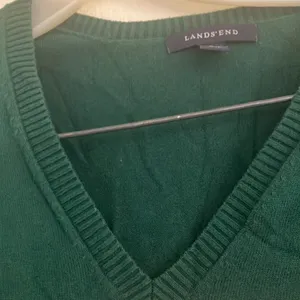 FINAL MARKDOWN Lands end v neck sweater large thumbnail 2