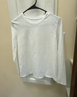 Lululemon Softstreme Long-Sleeve Crew Neck Shirt thumbnail 1