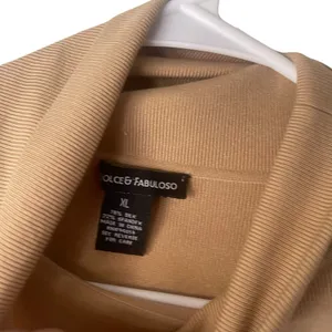 Dolce & Fabuloso Vintage Women's Size XL‎ Silk Blend Turtle Neck Sweater thumbnail 4