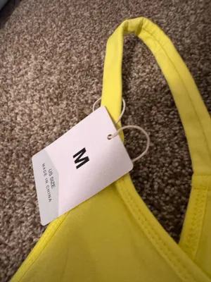 Dress Yellow Size M thumbnail 3
