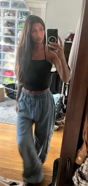 Baggy Jeans thumbnail 2