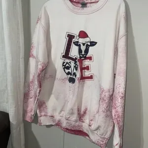 Gildan Heavy Blend Love Tie-Dye Sweatshirt Cow Christmas Holiday Sweatshirt thumbnail 2